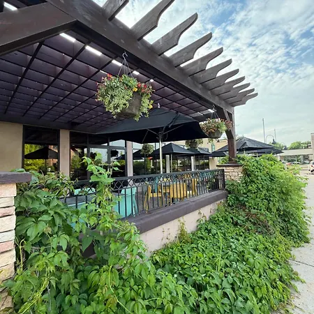 Best Western Plus Kelly Inn-2