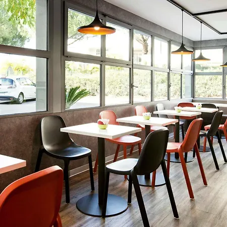 Hotel Ibis Budget Montpellier Centre Millenaire --3