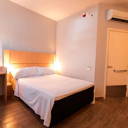 Ibis Presidente Prudente Manoel Goulart-3