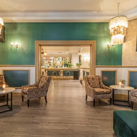 Grand Daddy Boutique Hotel-3