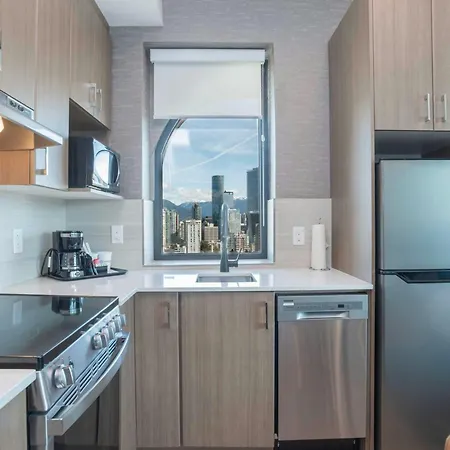 Sandman Suites Vancouver on Davie-2
