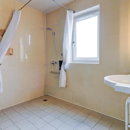 B&B HOTEL Dijon Les Portes du Sud-2