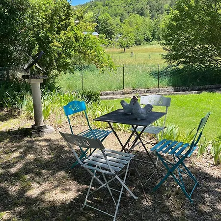 Maison Castellane Chambre d'Hotes B&B-3