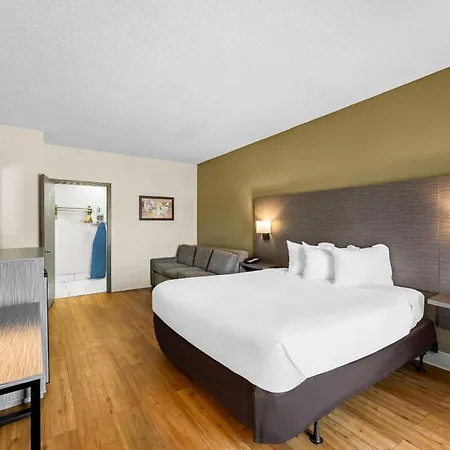 Econo Lodge Greenville-2
