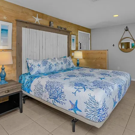 Latitude 26 Waterfront Boutique Resort - Bonita Springs-2