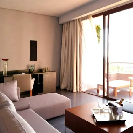 Hotel Des Arts Resort & Spa-3