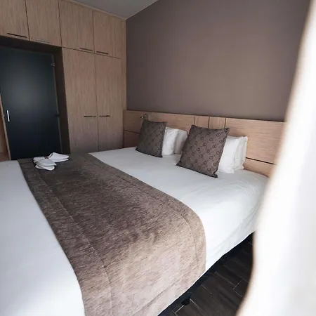 Aero44 Hotel Charleroi Airport-3