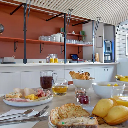 ibis Styles Aubagne Gemenos-3