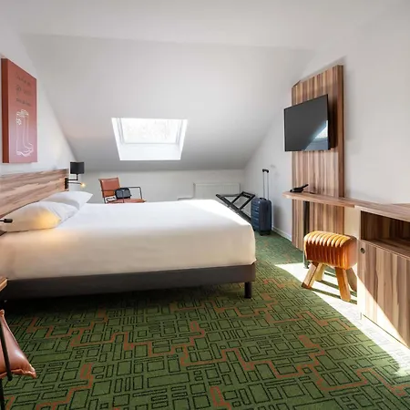 Hotel Mercure Lisieux-3