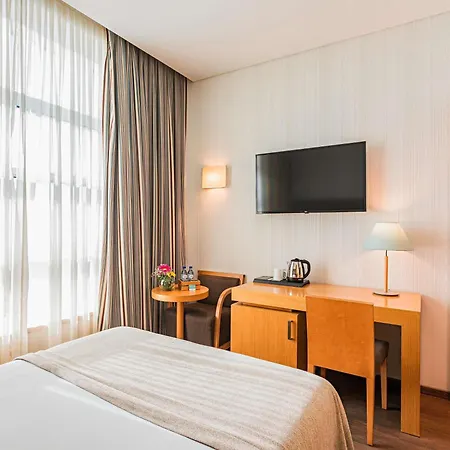 Mercure Lisboa Almada-2