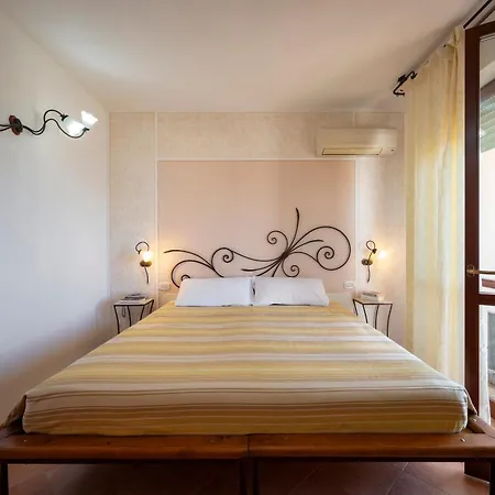 Lola Piccolo Hotel-3