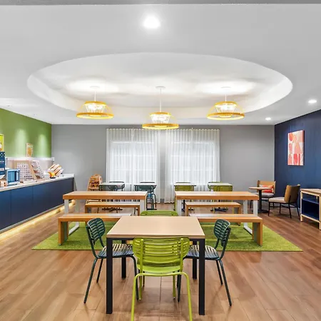 Spark By Hilton Missouri City-2