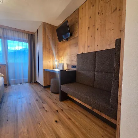 Alpenhotel Laurin-2