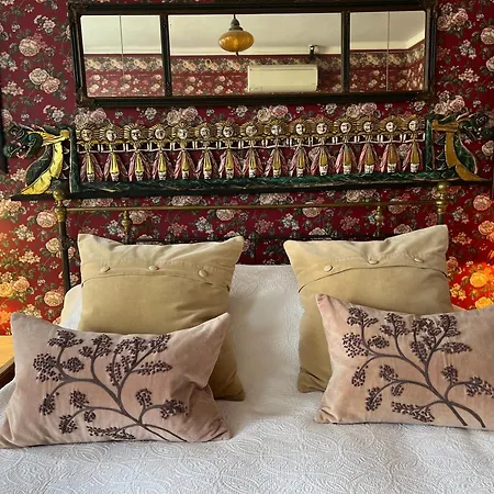 Munroe Inn Boutique Hotel-3