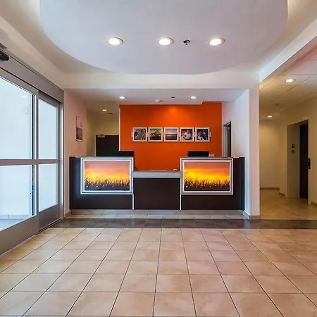 Days Inn By Wyndham South Bend/Notre Dame-3