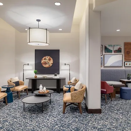 Hampton Inn & Suites - Roanoke-Downtown, Va-3