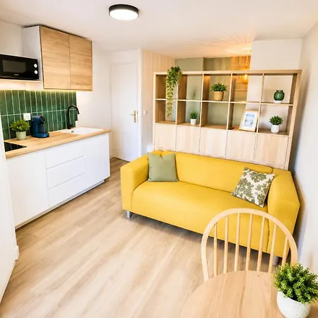 L'Escale Appartements et Suites en bord de Mer-3