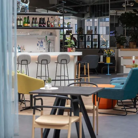 Ibis Styles Delft City Centre-2