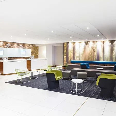 Novotel London West-2