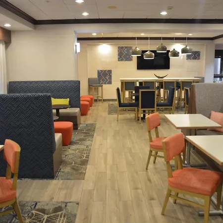 Hampton Inn Cambridge-2
