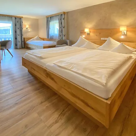 Pension Garni Hochmoos-3