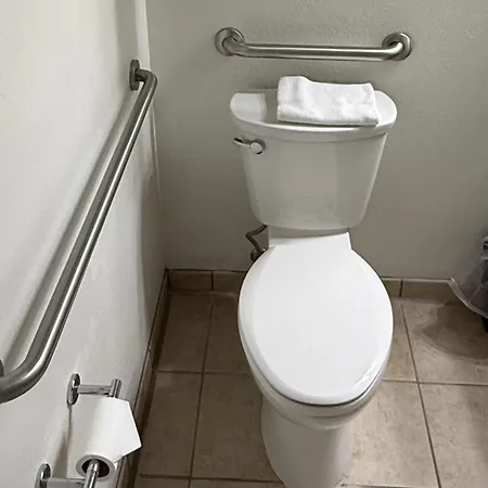 Country Inn & Suites By Radisson, Mason City, Ia-3