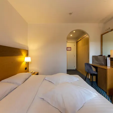 Royal Olympic Hotel-3