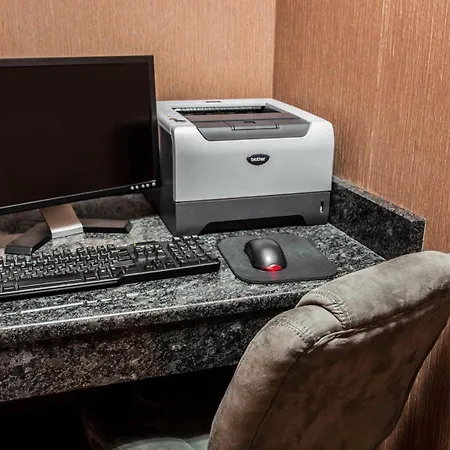 Comfort Inn & Suites Lumberton Central I-95-3