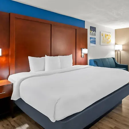 Comfort Inn Laurinburg-3