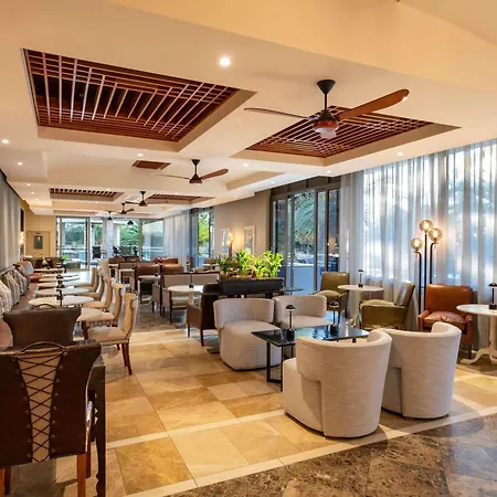 Safari Court Hotel-3