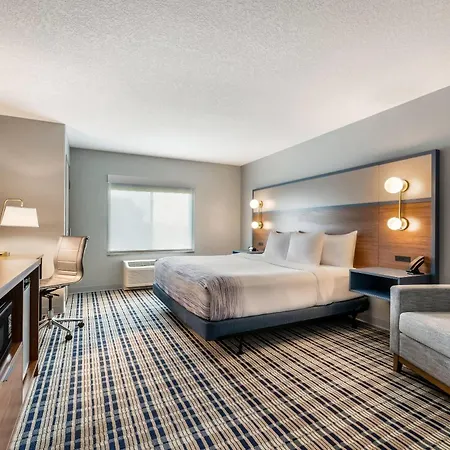 Americinn By Wyndham Fairfield-3