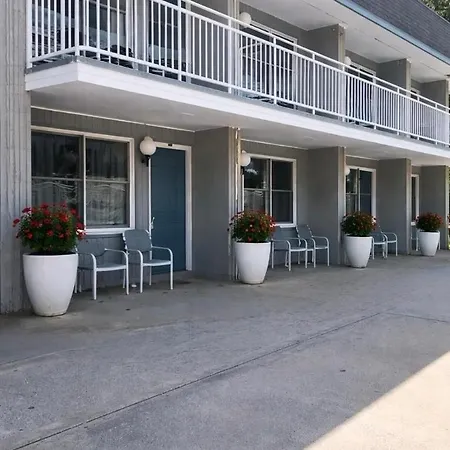Cape Harbor Motor Inn-2