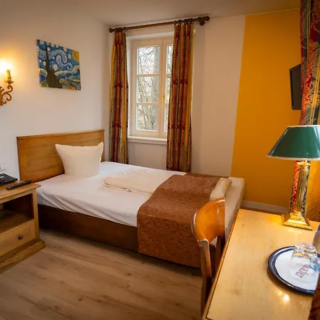 Hotel Königin Olga-2