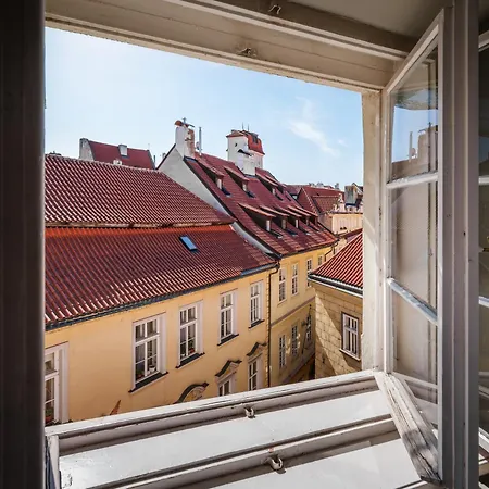 Hotel "Palac U Kocku" By Adrez, Palace At The Cats-3