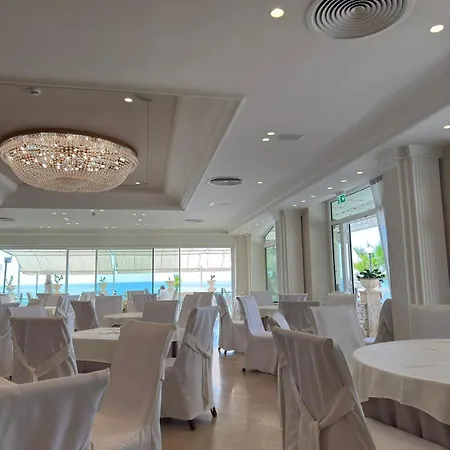 Hellenia Yachting Hotel & Spa-3