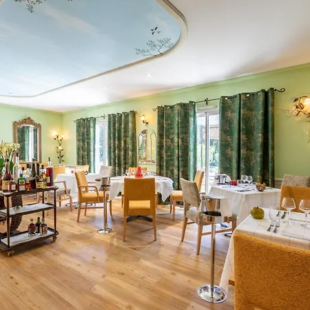 Logis Hôtel La Bastide De Grignan&Restaurant La Chênaie-2