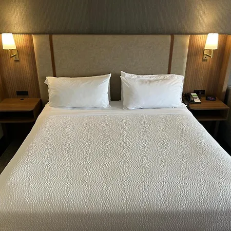 Holiday Inn Niagara Falls State Park Entry By Ihg-3