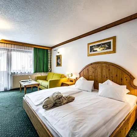 Hotel Alpina Soelden - Adults Only-3