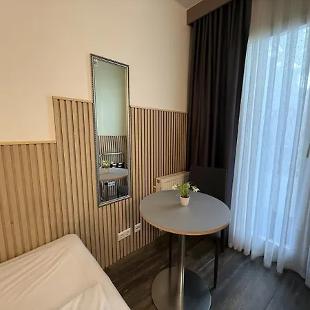 Hotel Thecorner-3
