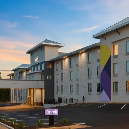 Spark By Hilton Branson Meadows-2