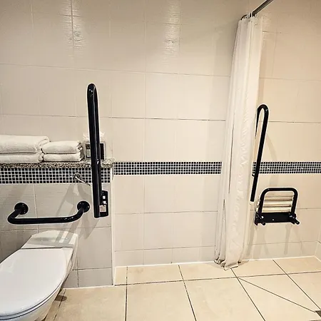 Hampton By Hilton London Croydon-2