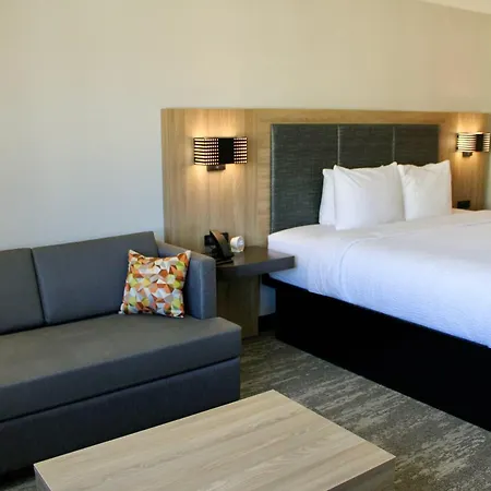 The Cairn Hotel-3