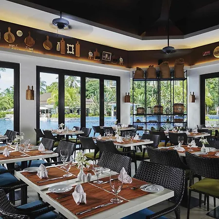 Movenpick Resort & Spa Boracay-2