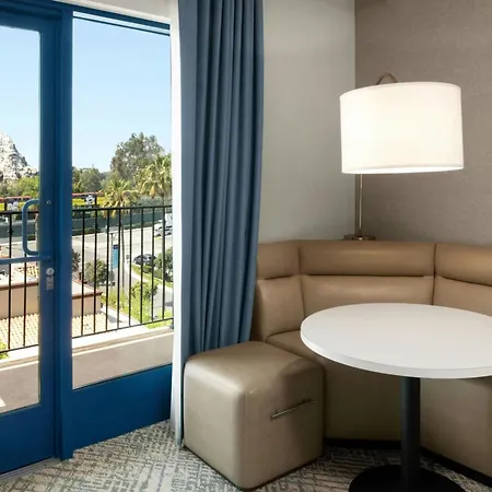 Courtyard By Marriott Anaheim Theme Park Entrance-2