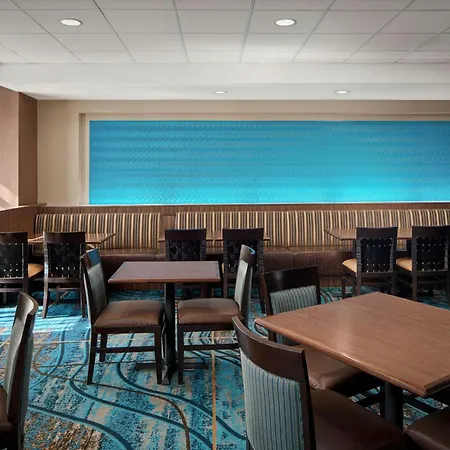 Fairfield Inn & Suites By Marriott Easton-2