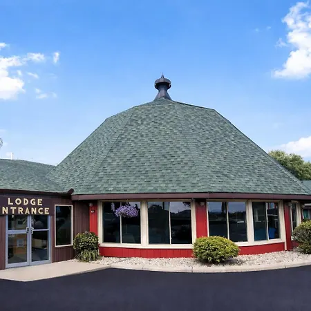 Round Barn Lodge-2