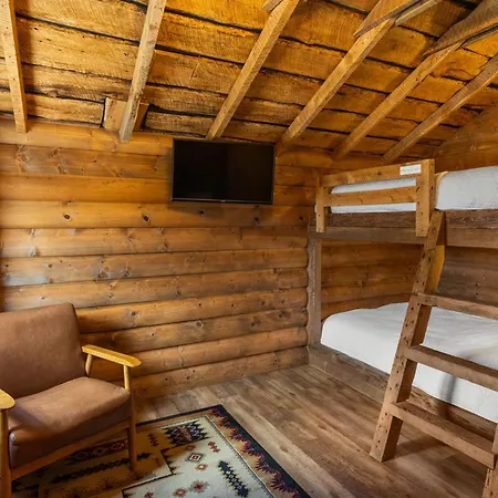 Elkhorn Cabins And Inn-2