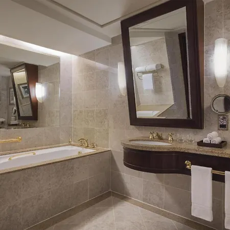 Al Husn Hotel Muscat - Managed By Hilton (Adults Only)-3