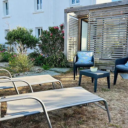 La Cabine côté mer et côté jardin à la VILLA PLEIN VENT-3