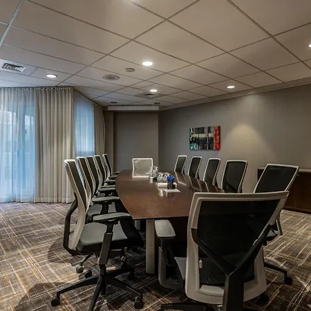 Delta Hotels By Marriott Montreal-3